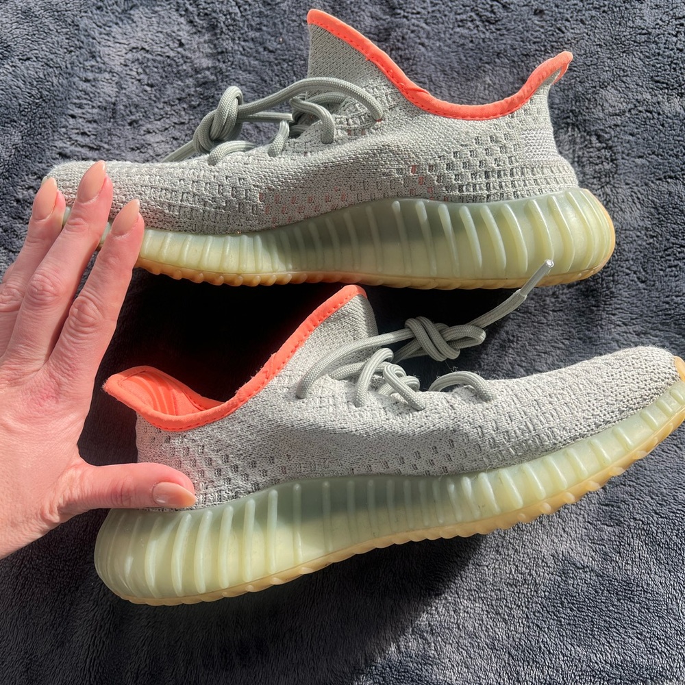 Used Yeezy Boost 350 size US 7